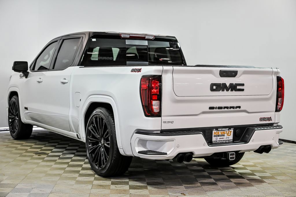 New 2026 GMC Sierra 1500 Elevation w/ Elevation Premium Package image 4