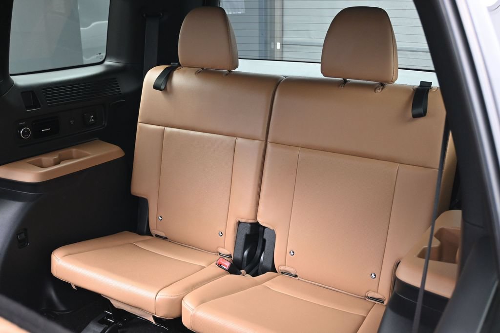 Used 2024 Hyundai Santa Fe Limited FWD image 34