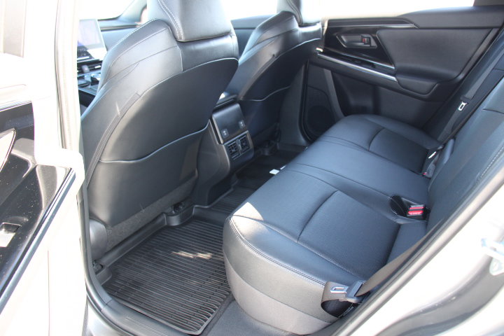 Used 2023 Toyota bZ4X Limited image 13