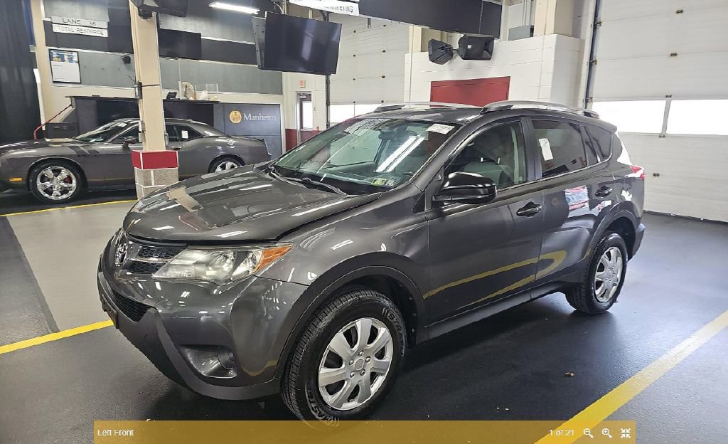 Used 2013 Toyota RAV4 LE image 1