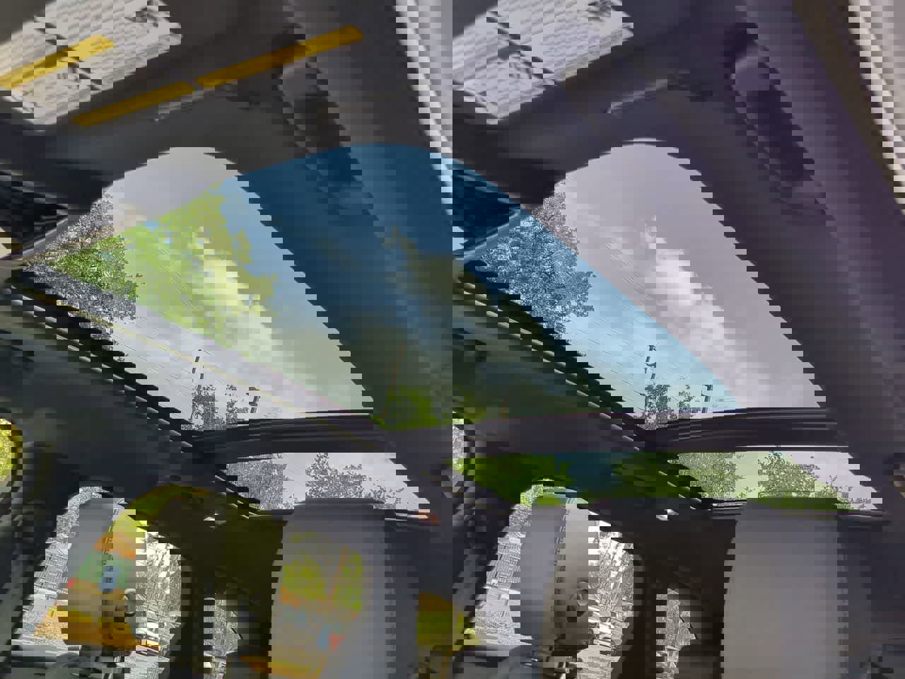 New 2026 Land Rover Range Rover Velar Dynamic SE image 20