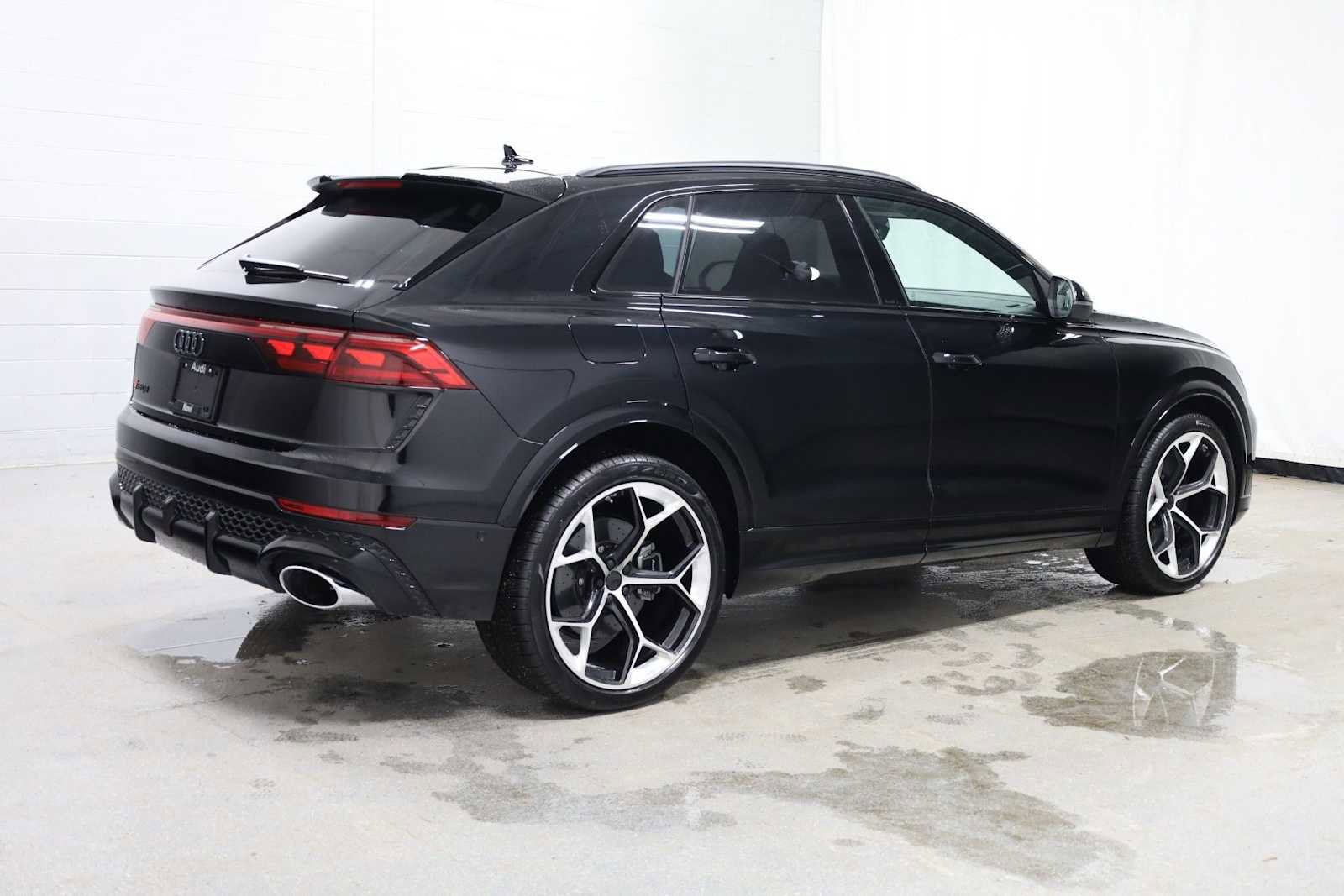 New 2026 Audi RS Q8 performance AWD/4WD image 9