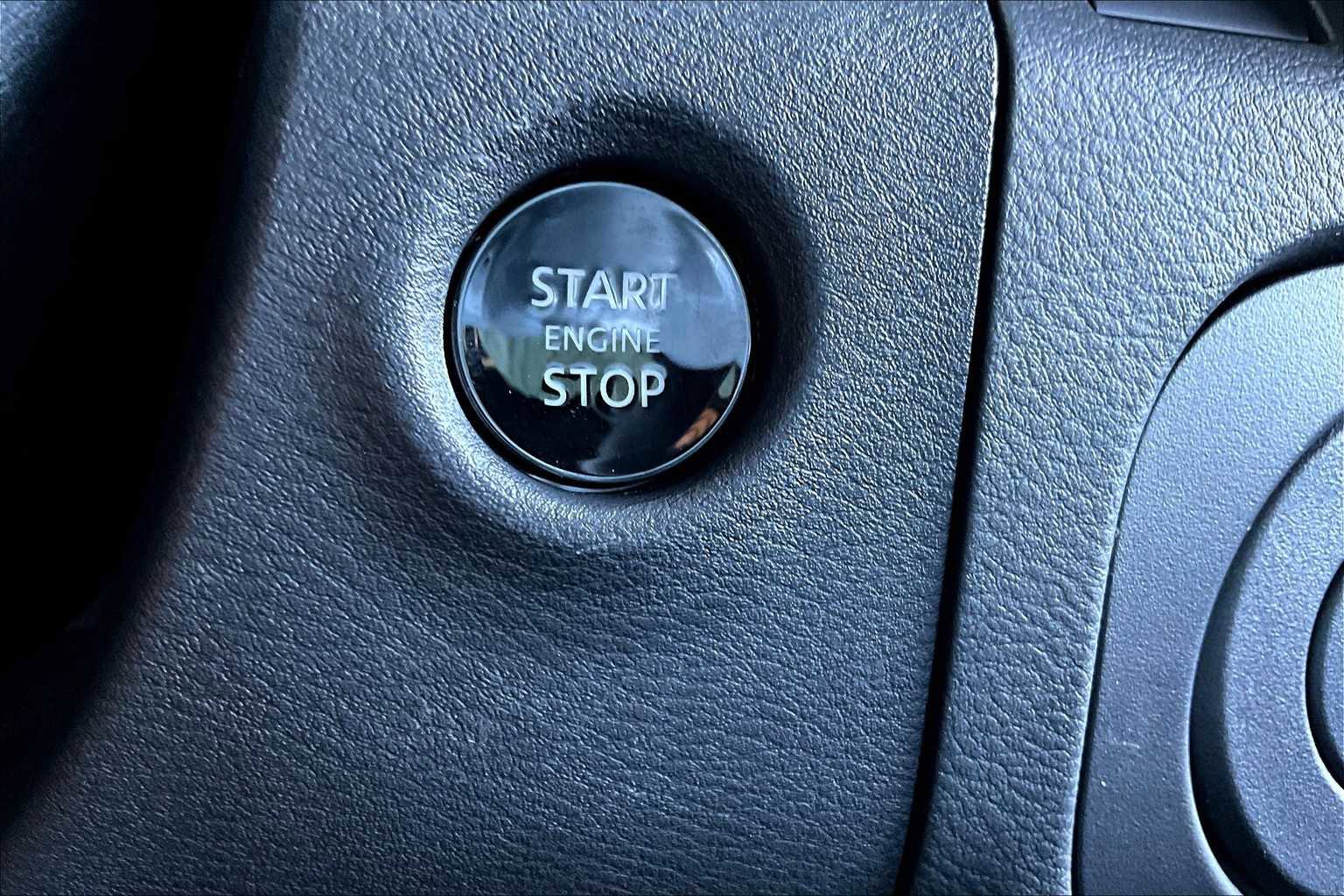 New 2026 Nissan Frontier SV w/ All-Weather Content Package image 19