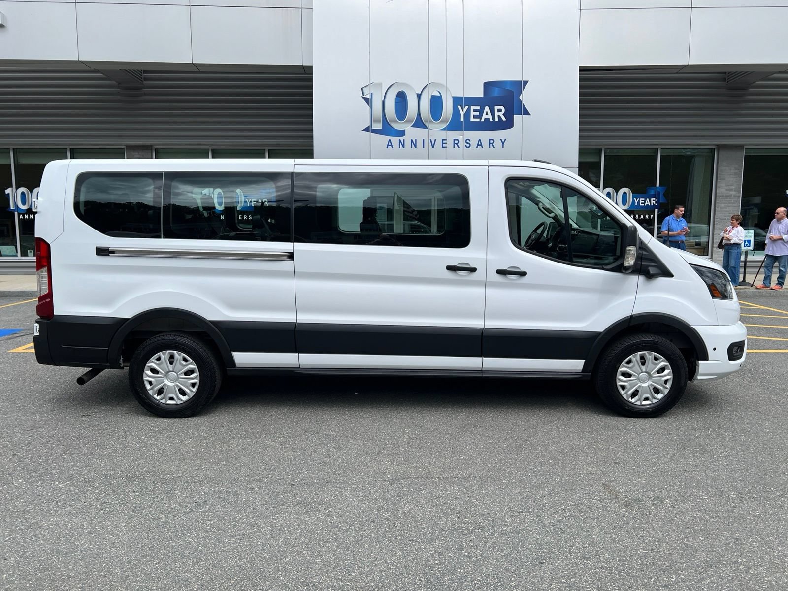 Used 2026 Ford Transit 350 XLT RWD image 7