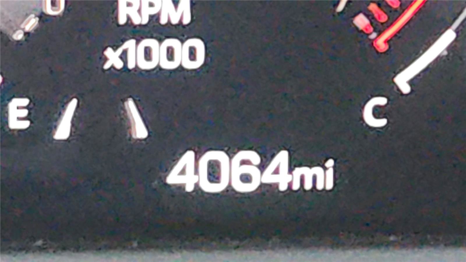 New 2025 GMC Acadia Elevation image 24