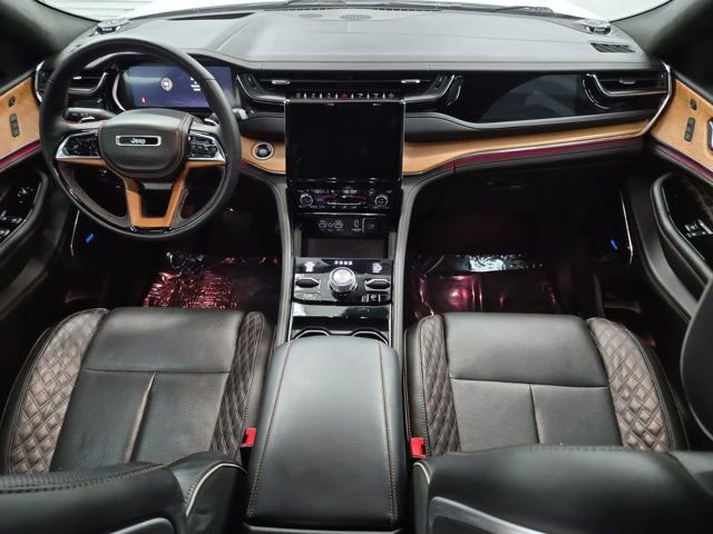 Used 2023 Jeep Grand Cherokee L Summit AWD/4WD image 12