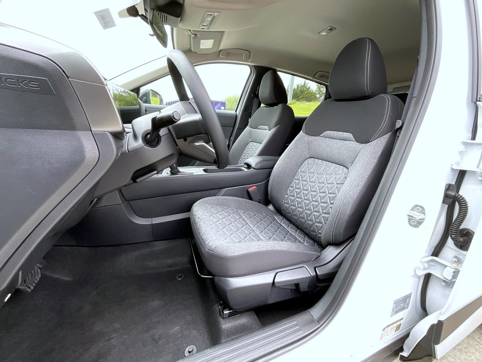 New 2026 Nissan Kicks SV w/ Cold Weather Package AWD/4WD image 10