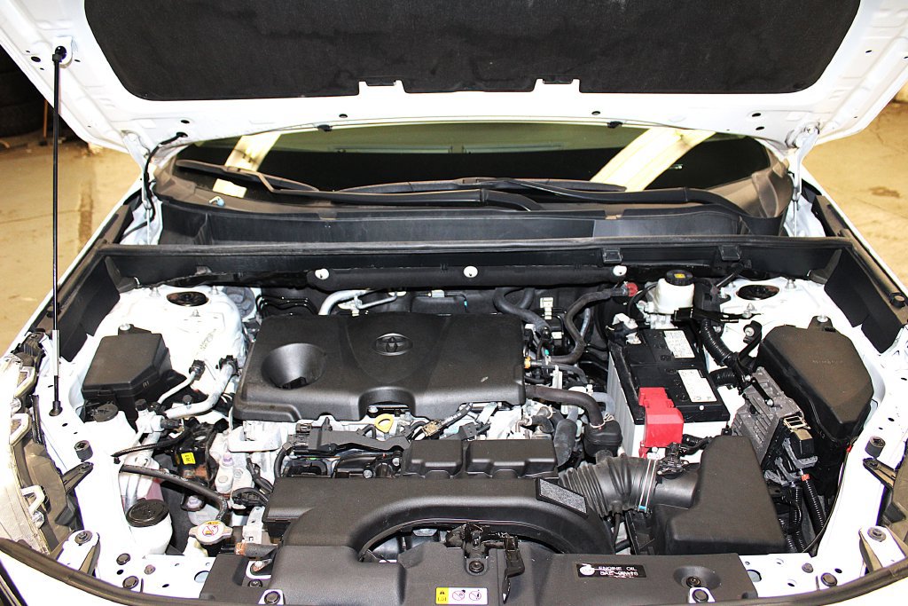 Used 2021 Toyota RAV4 XLE AWD/4WD image 37