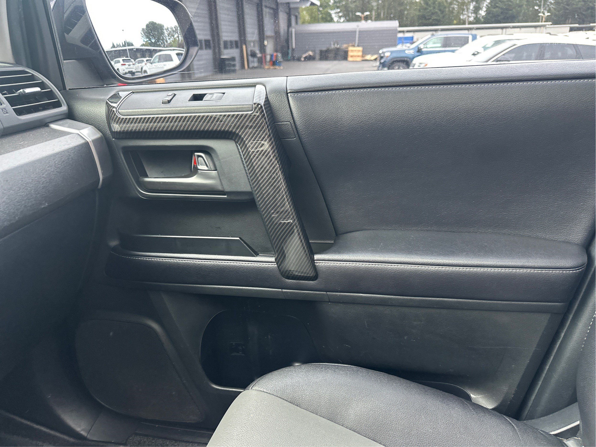 Used 2018 Toyota 4Runner SR5 Premium AWD/4WD image 22