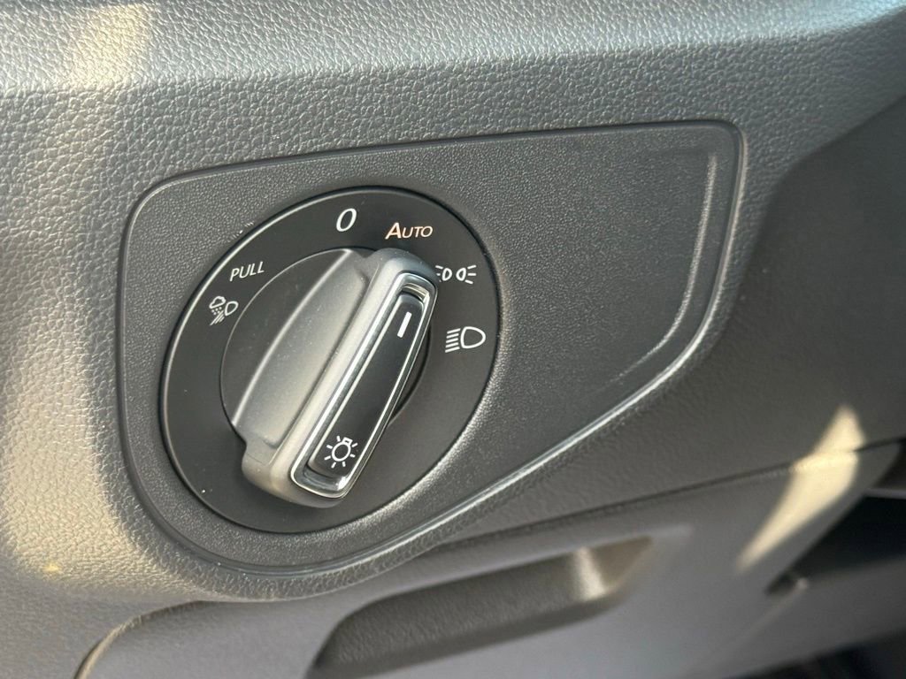 Used 2022 Volkswagen Atlas SEL Premium image 70