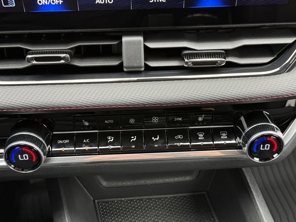 New 2027 Chevrolet Equinox RS FWD image 18