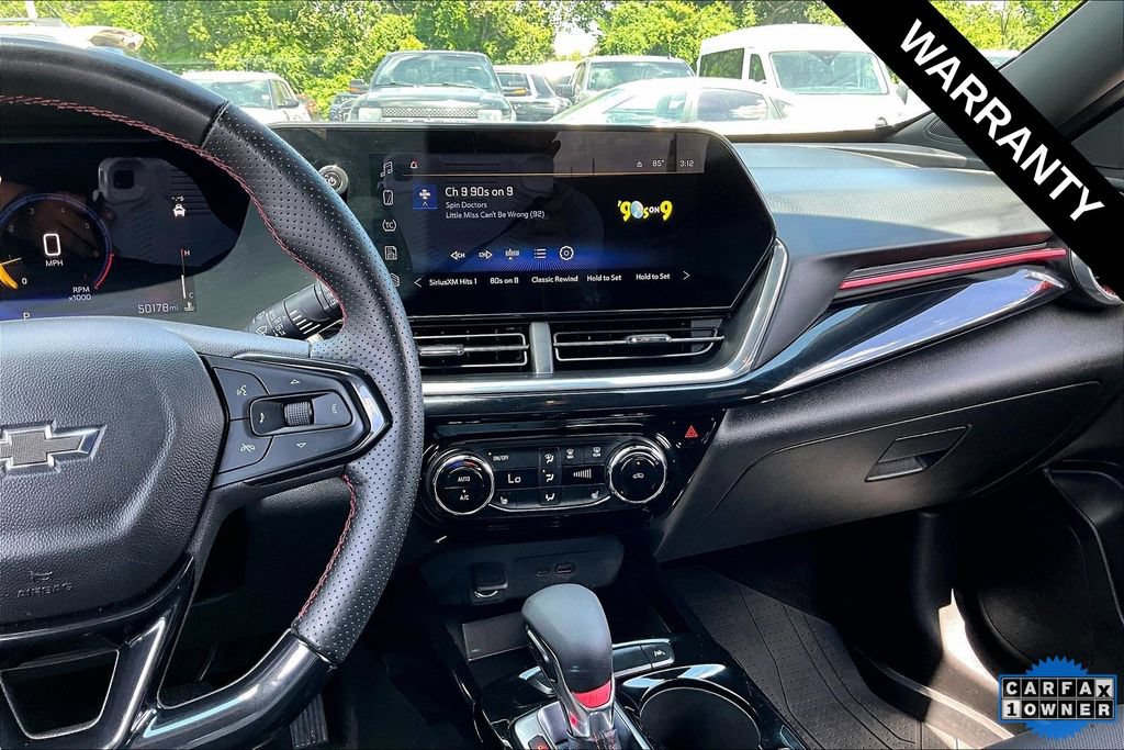 Used 2025 Chevrolet Trax RS w/ Driver Confidence Package FWD image 7