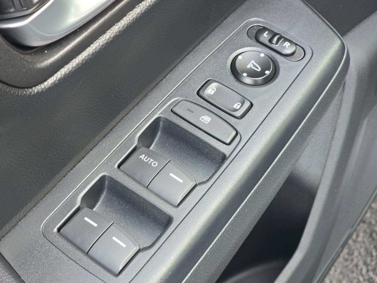 Certified 2023 Honda CR-V LX image 24