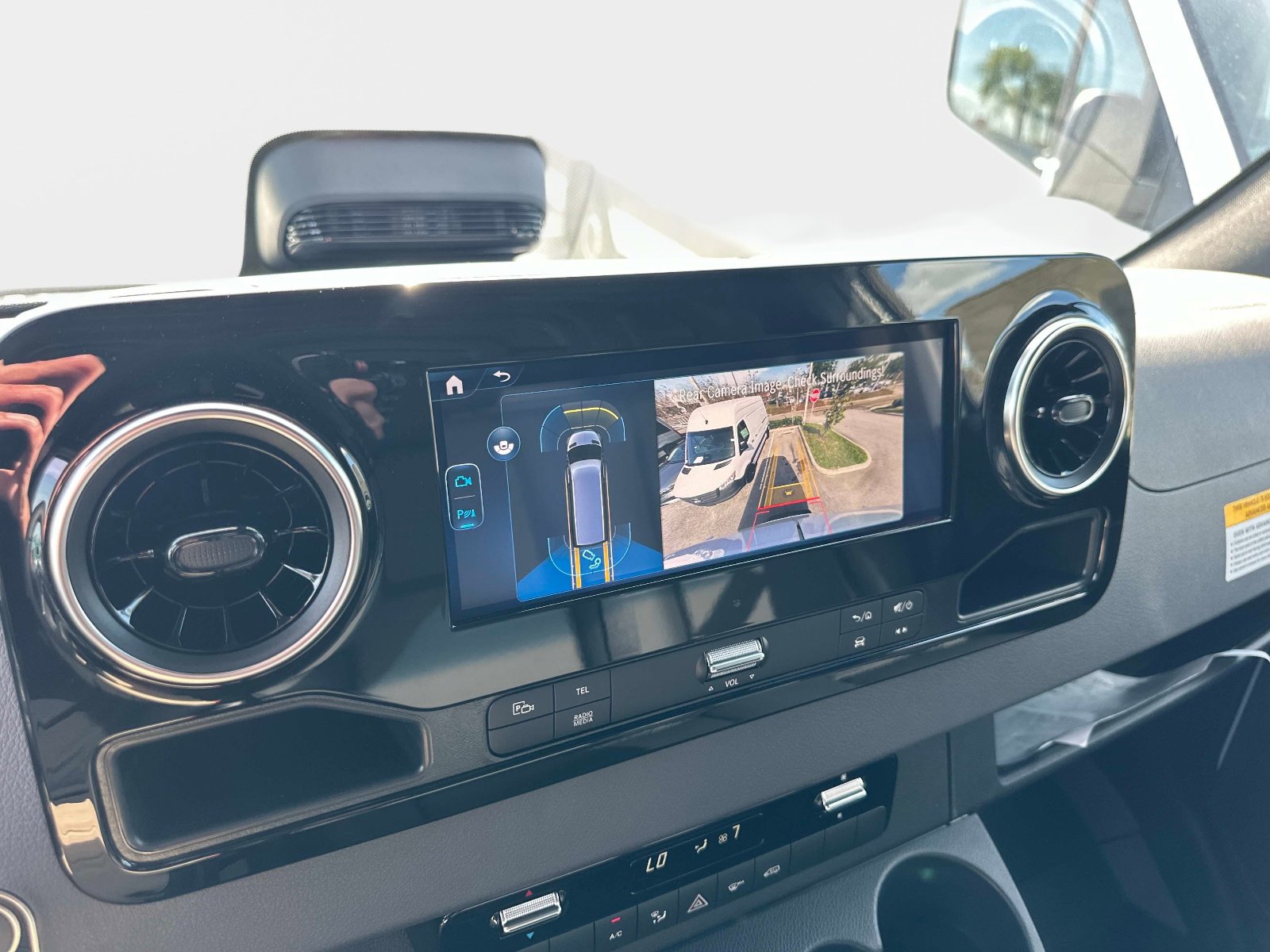 Used 2025 Mercedes-Benz Sprinter 3500 image 14