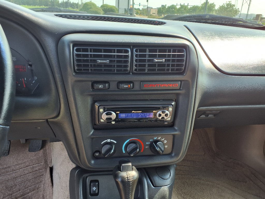 Used 1997 Chevrolet Camaro Z28 image 11