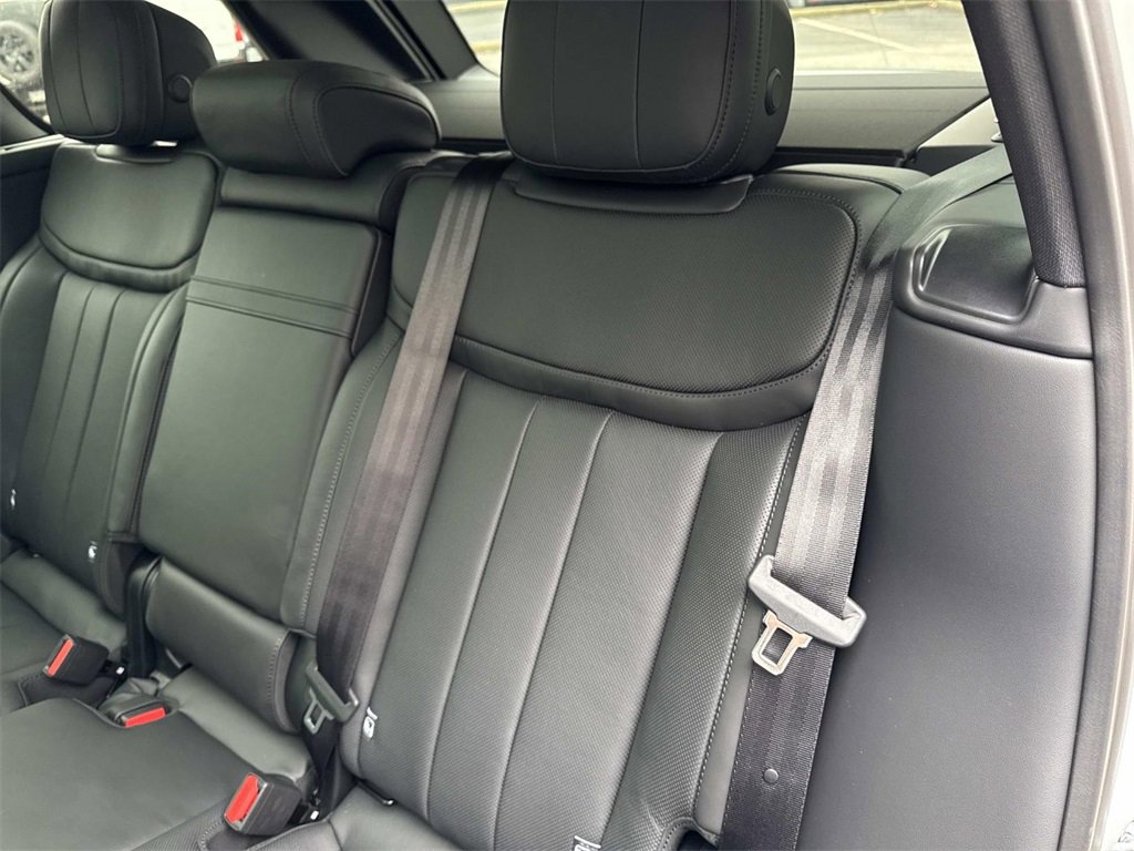 New 2025 Land Rover Range Rover SE image 15