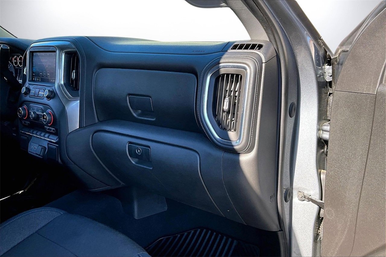 Used 2020 Chevrolet Silverado 1500 LT w/ All-Star Edition image 18