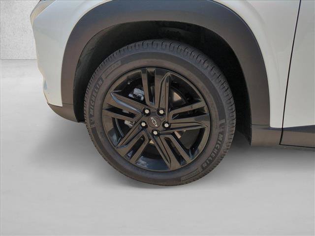 Used 2024 Chevrolet Trax ACTIV w/ Sunroof Package FWD image 23