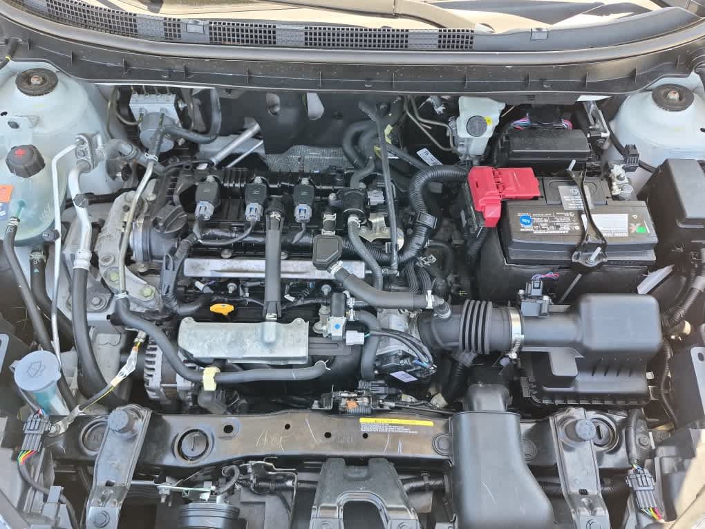 Used 2023 Nissan Kicks SR w/ SR Premium Package FWD image 18