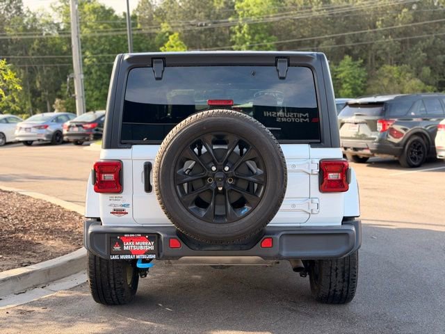 Used 2023 Jeep Wrangler Unlimited Sahara w/ Cold Weather Group AWD/4WD image 9