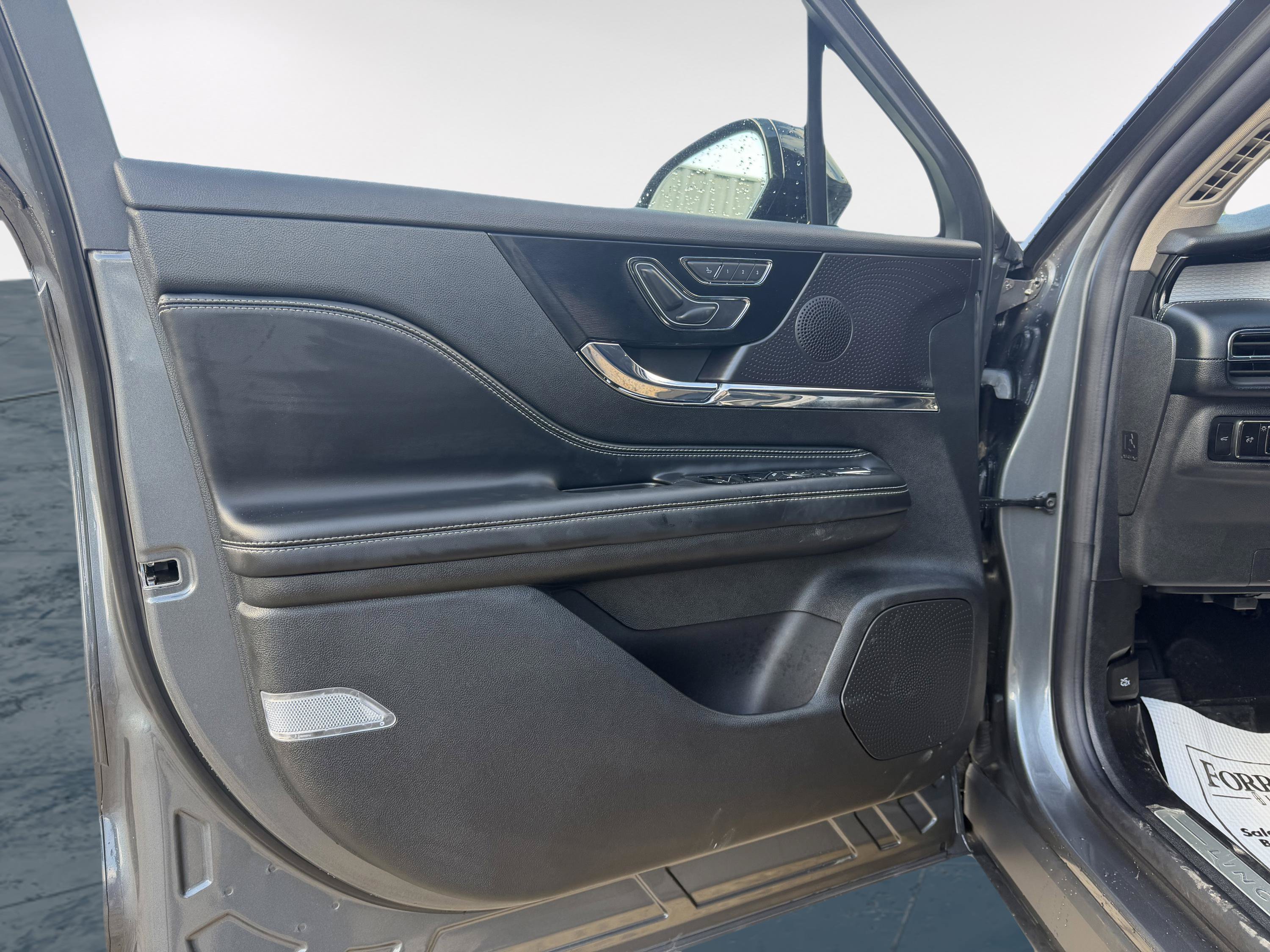 New 2026 Lincoln Corsair Premiere AWD/4WD image 12