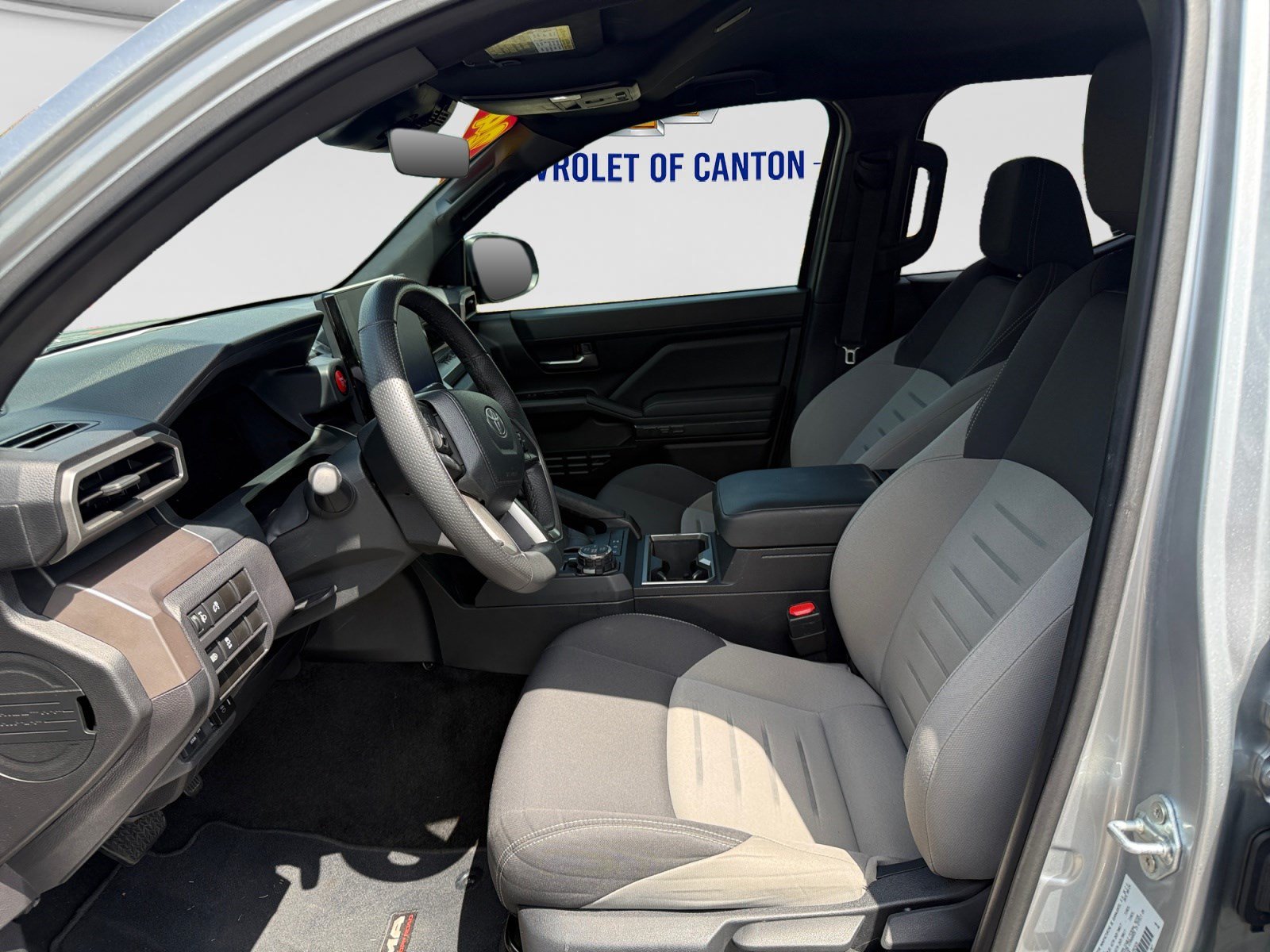 Used 2024 Toyota Tacoma TRD Off-Road AWD/4WD image 9