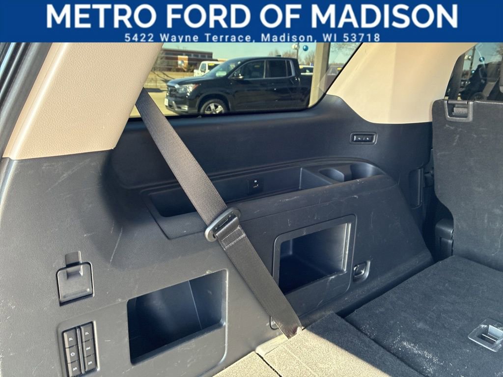 Used 2022 Ford Expedition XLT image 43