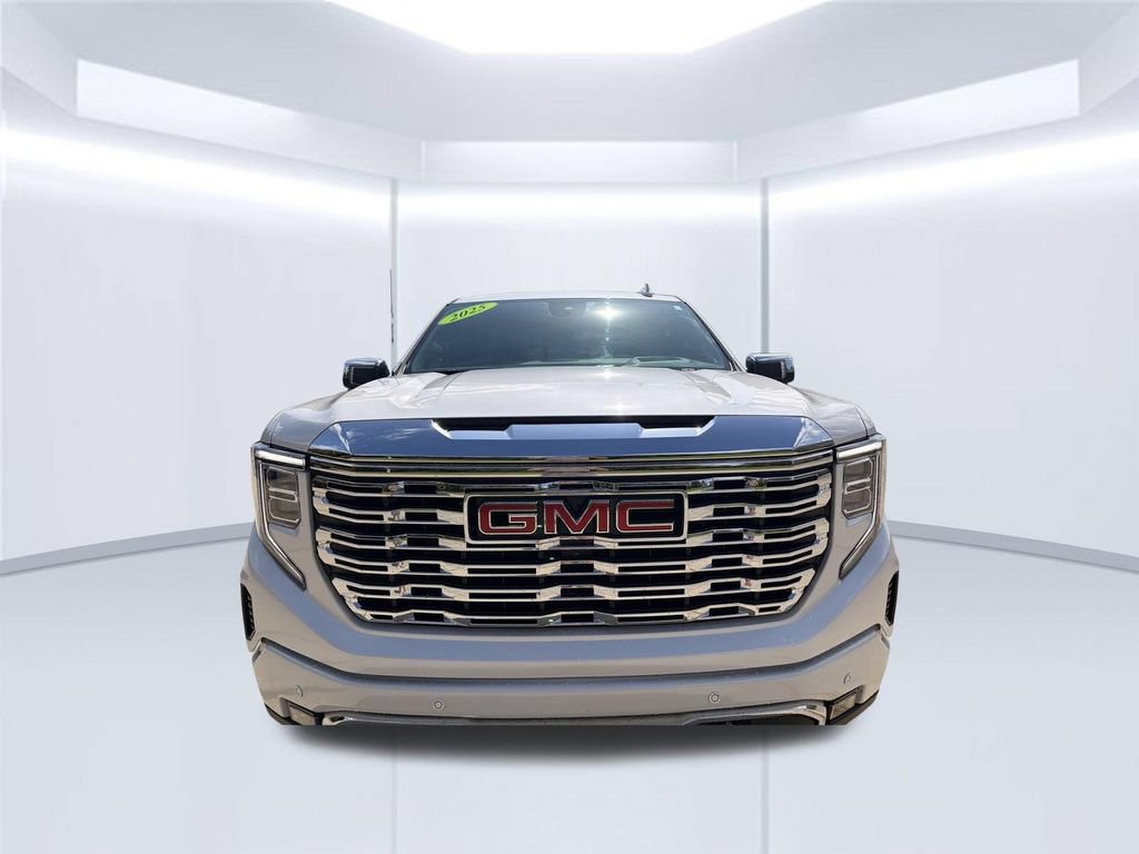 Used 2025 GMC Sierra 1500 Denali w/ Denali Reserve Package AWD/4WD image 12