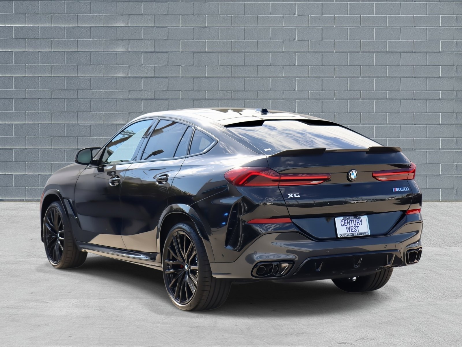 New 2026 BMW X6 M60i image 7