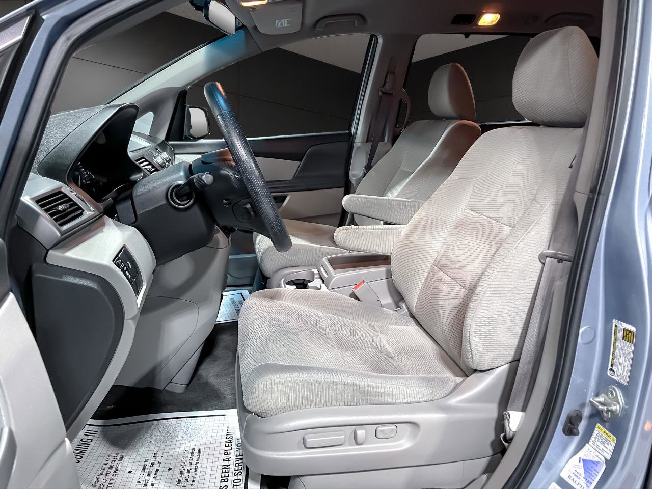 Used 2013 Honda Odyssey EX image 9