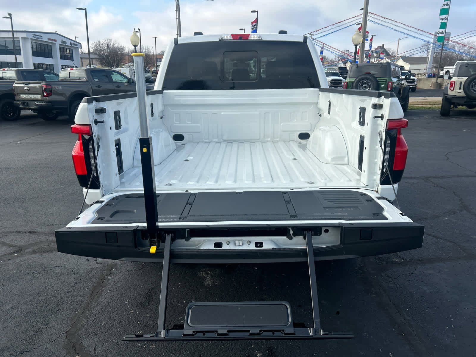 New 2025 Ford F150 Lightning Platinum image 21