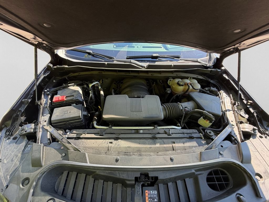 Used 2023 Chevrolet Suburban High Country AWD/4WD image 14