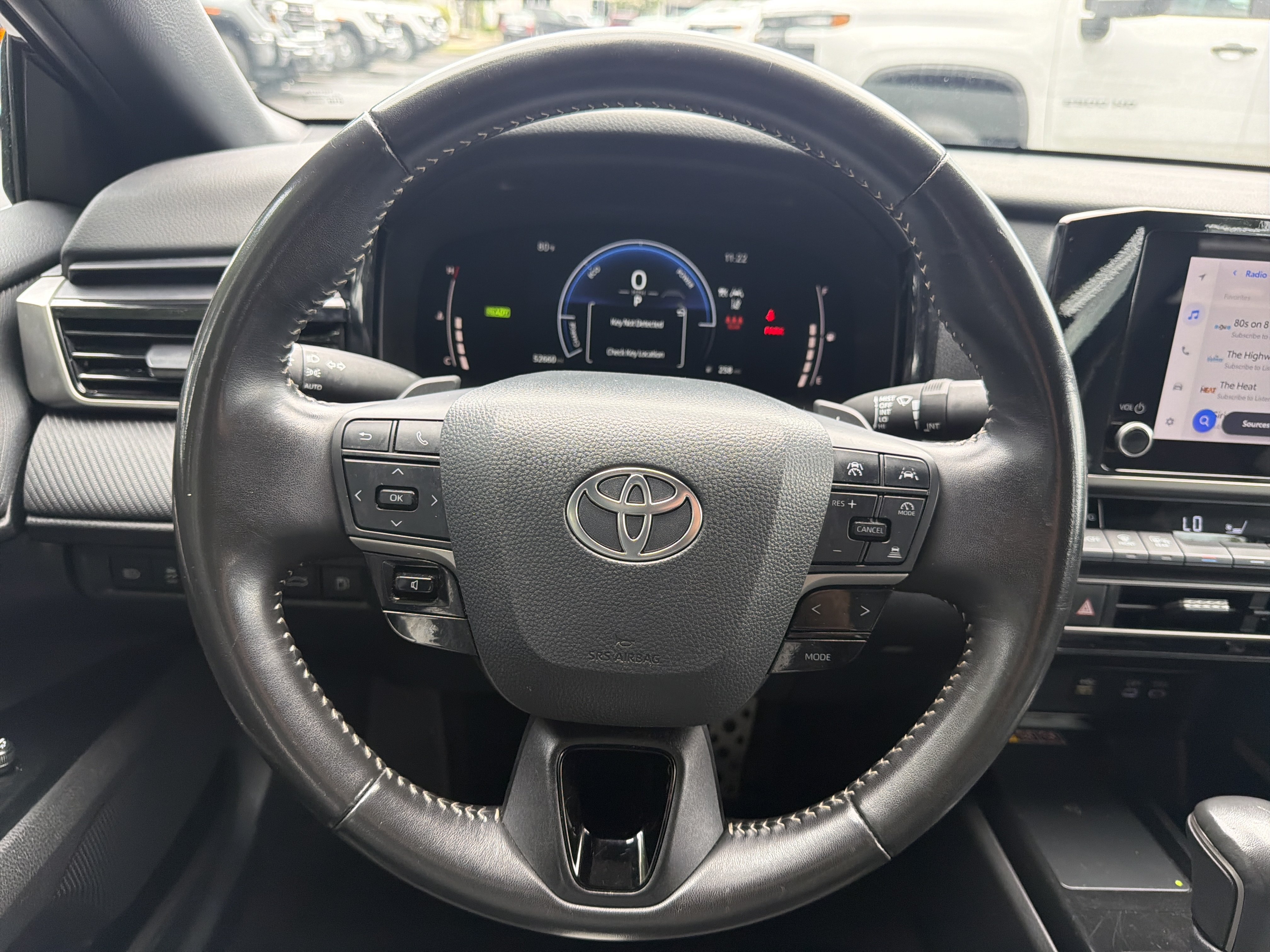 Used 2025 Toyota Camry SE FWD image 18