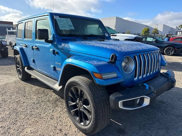 Used 2022 Jeep Wrangler Unlimited Sahara AWD/4WD image 3