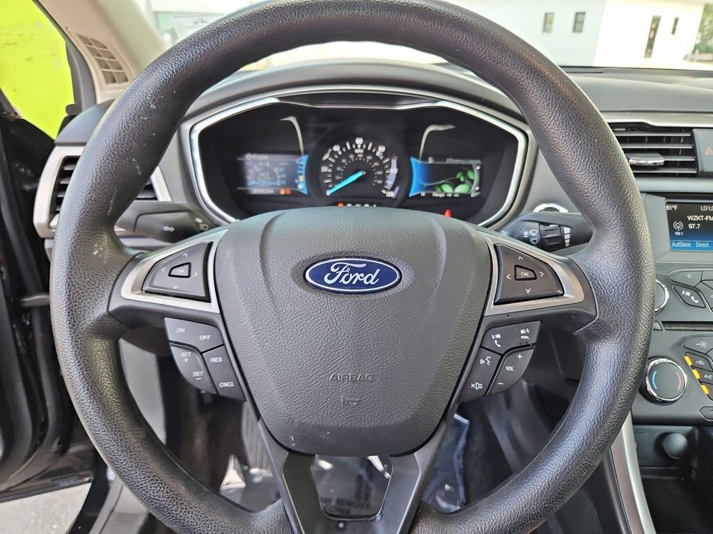 Used 2018 Ford Fusion S image 15