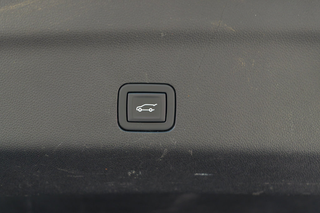 Used 2023 Chevrolet Suburban High Country AWD/4WD image 66