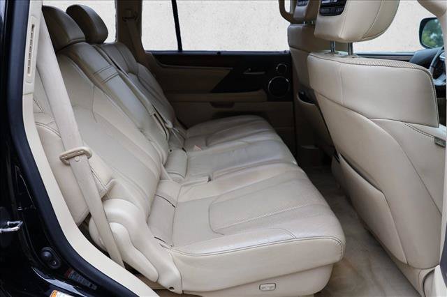 Used 2018 Lexus LX 570 4WD w/ Luxury Package image 27