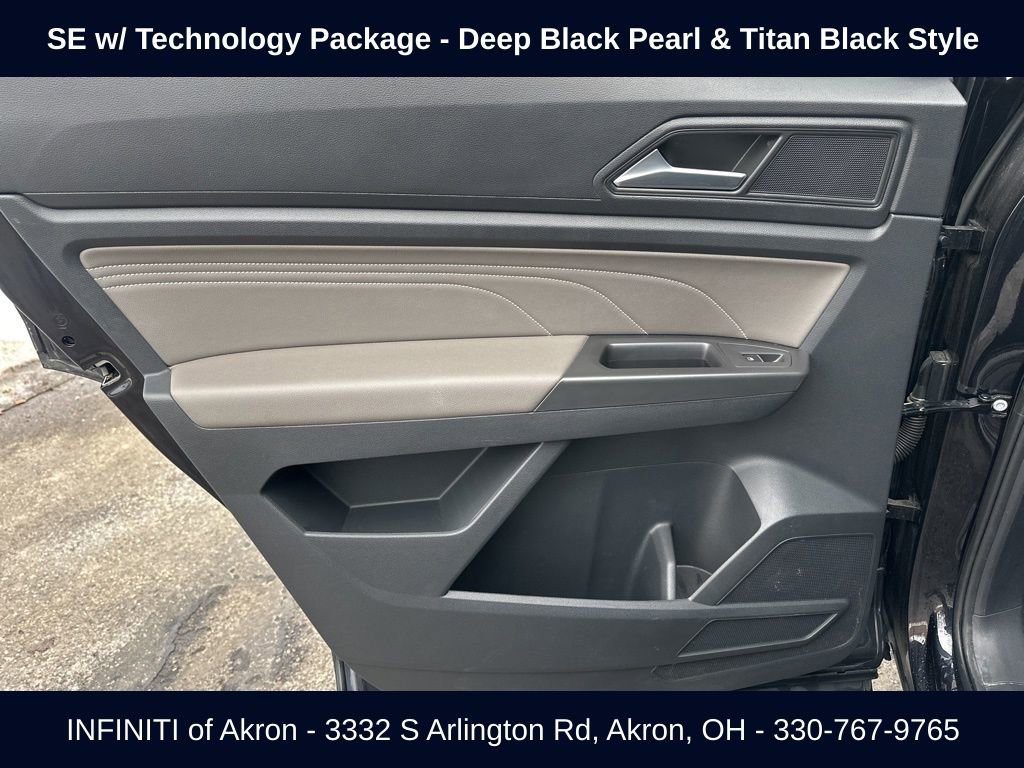 Used 2022 Volkswagen Atlas Cross Sport SE image 33