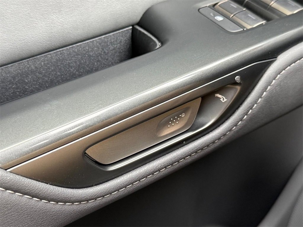 Used 2024 Lexus RZ 450e Premium image 23