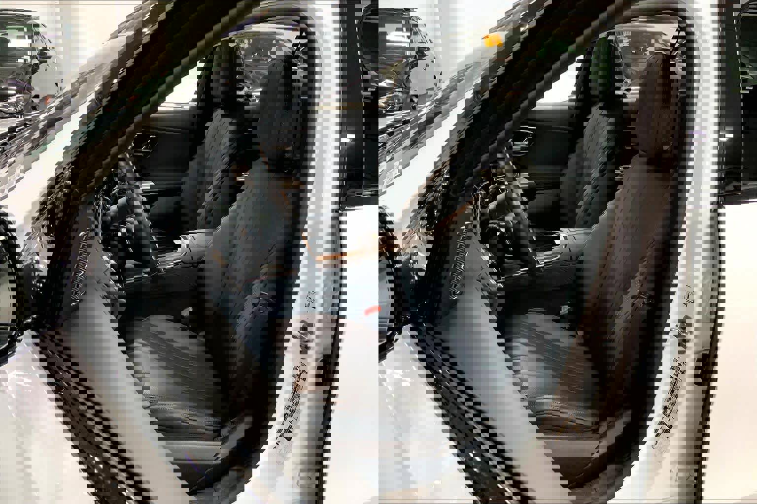 Used 2025 Mercedes-Benz E 450 4MATIC All-Terrain Wagon image 7