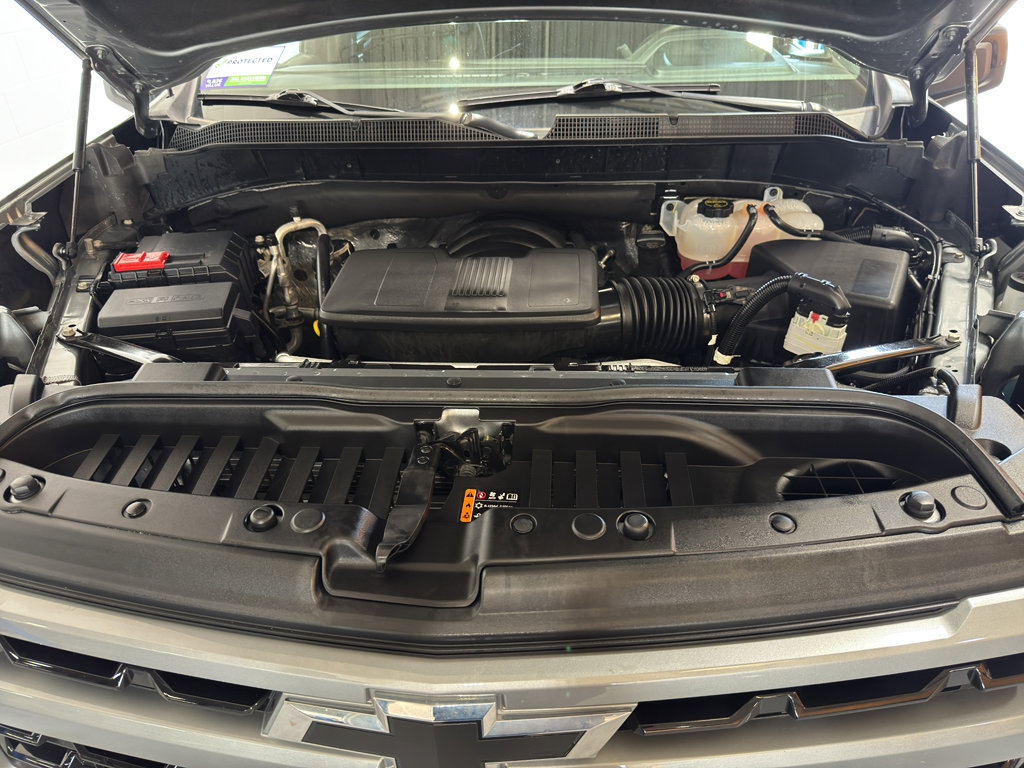 Used 2025 Chevrolet Silverado 1500 RST w/ Z71 Off-Road Package AWD/4WD image 36