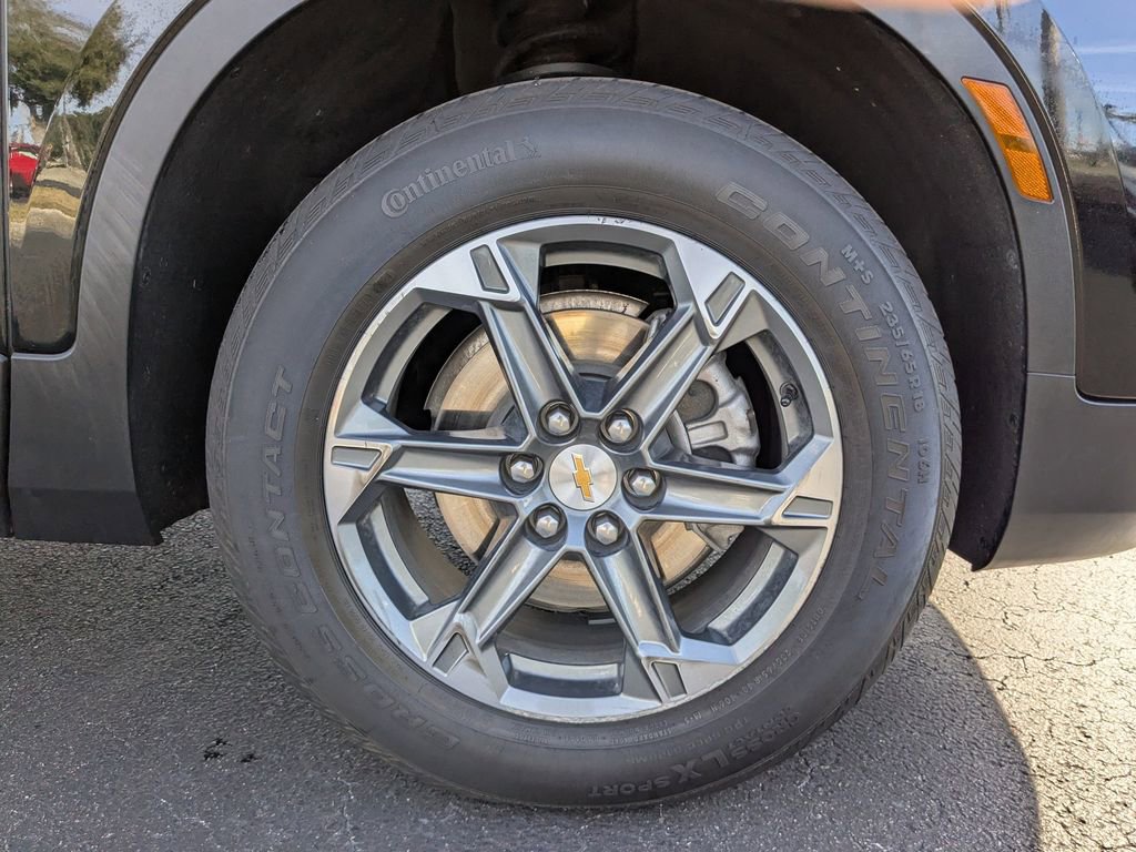 Used 2025 Chevrolet Blazer LT image 11