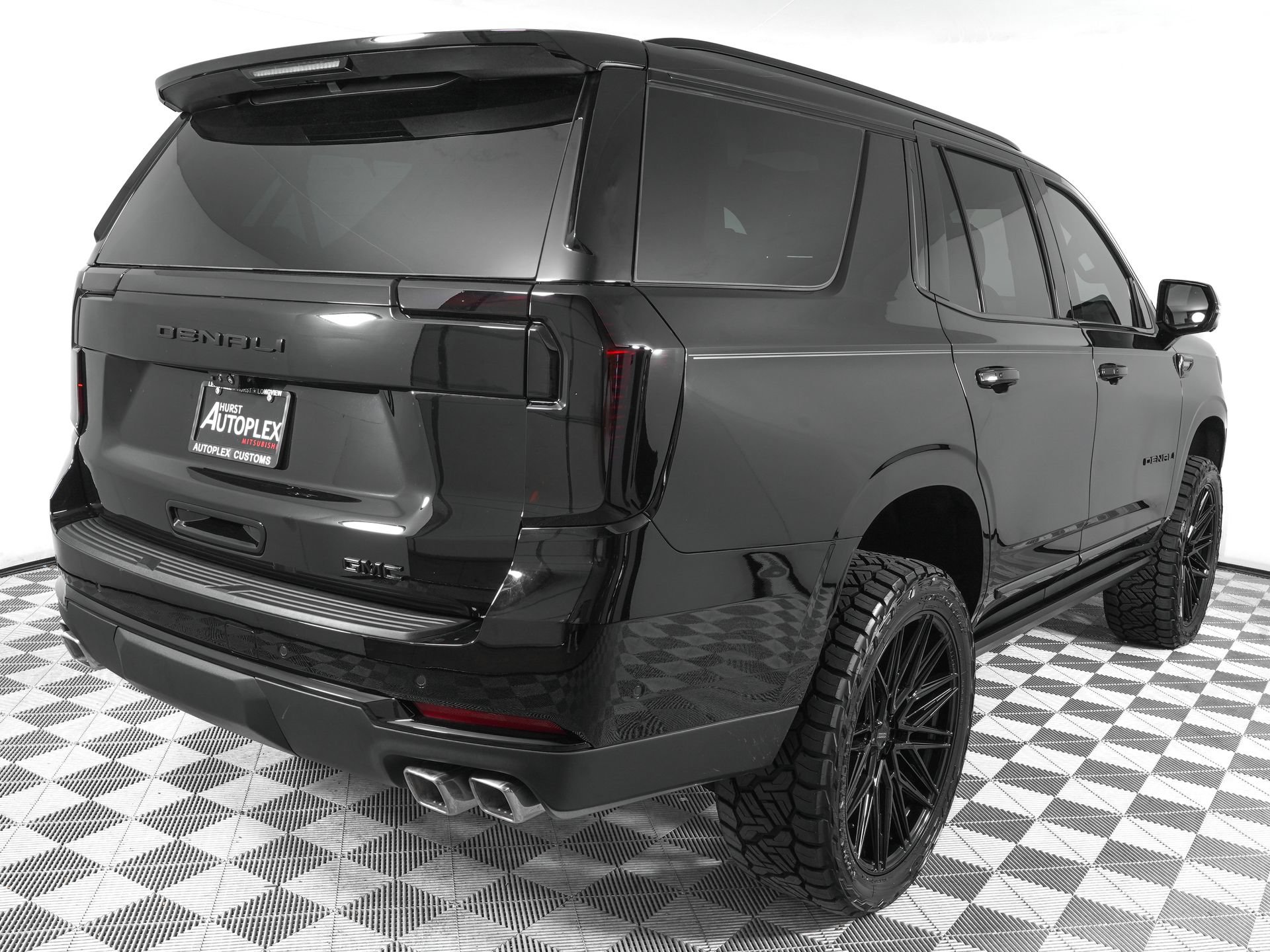 Used 2026 GMC Yukon Denali w/ Denali Reserve Package AWD/4WD image 5