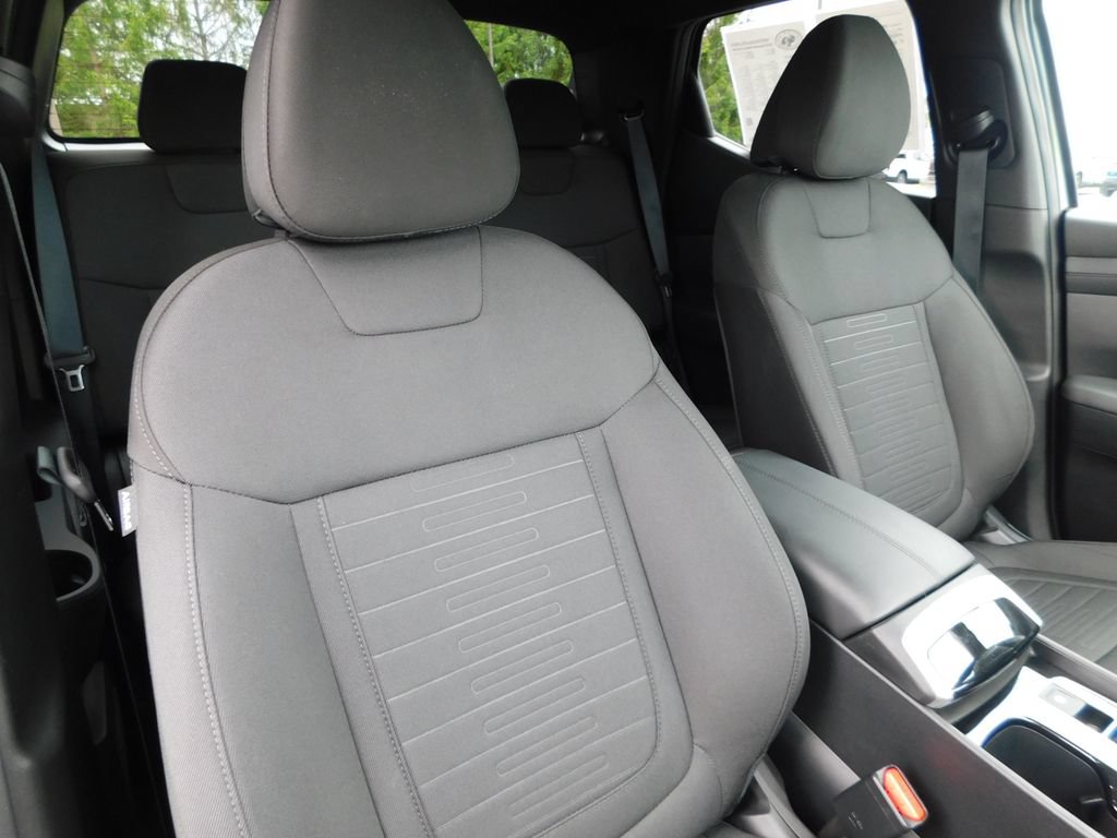 Used 2025 Hyundai Santa Cruz SE FWD image 20