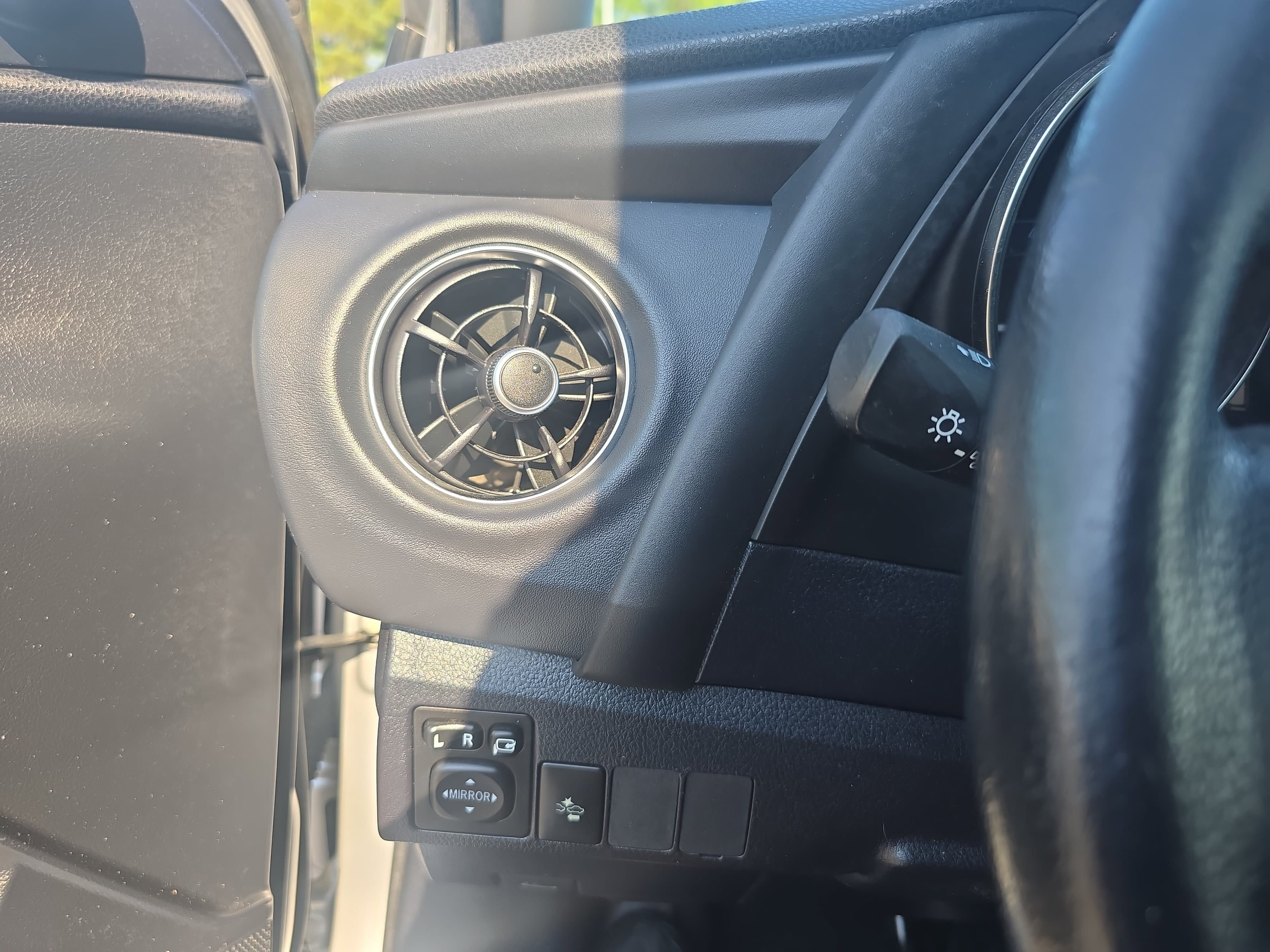 Used 2017 Toyota Corolla iM w/ Carpet Mat Package FWD image 24
