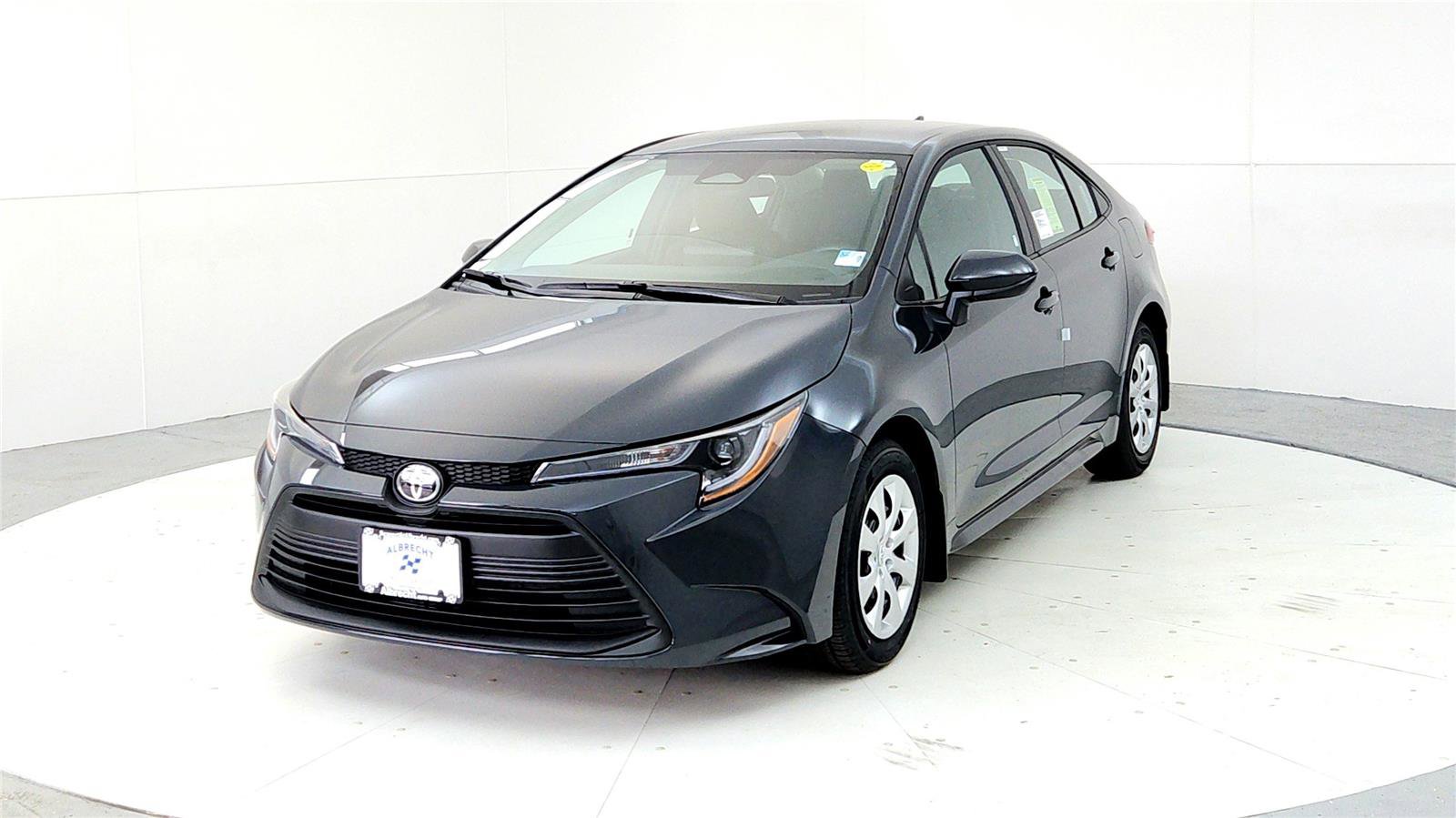 New 2026 Toyota Corolla LE FWD image 2