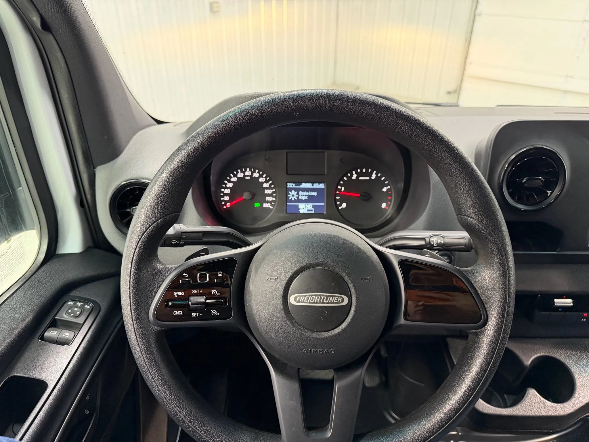 Used 2021 Freightliner Sprinter 2500 image 18