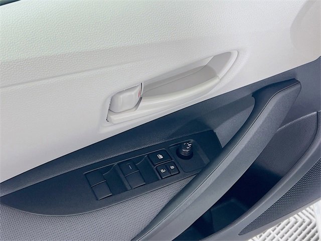 Used 2025 Toyota Corolla LE image 11