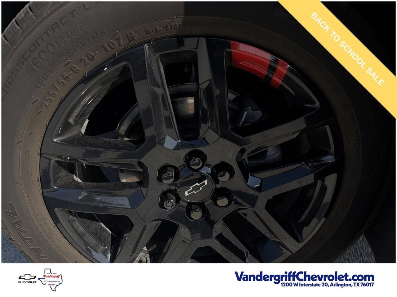 Used 2023 Chevrolet Traverse Premier w/ Redline Edition FWD image 9