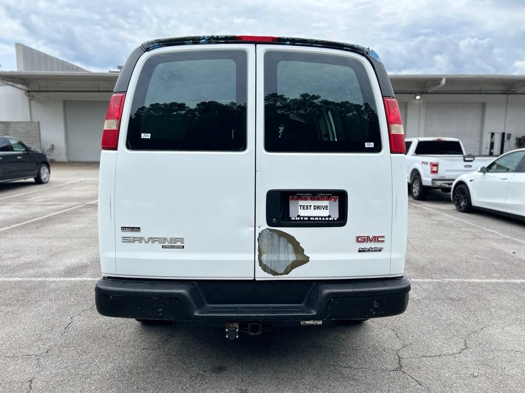 Used 2011 GMC Savana 2500 RWD image 6